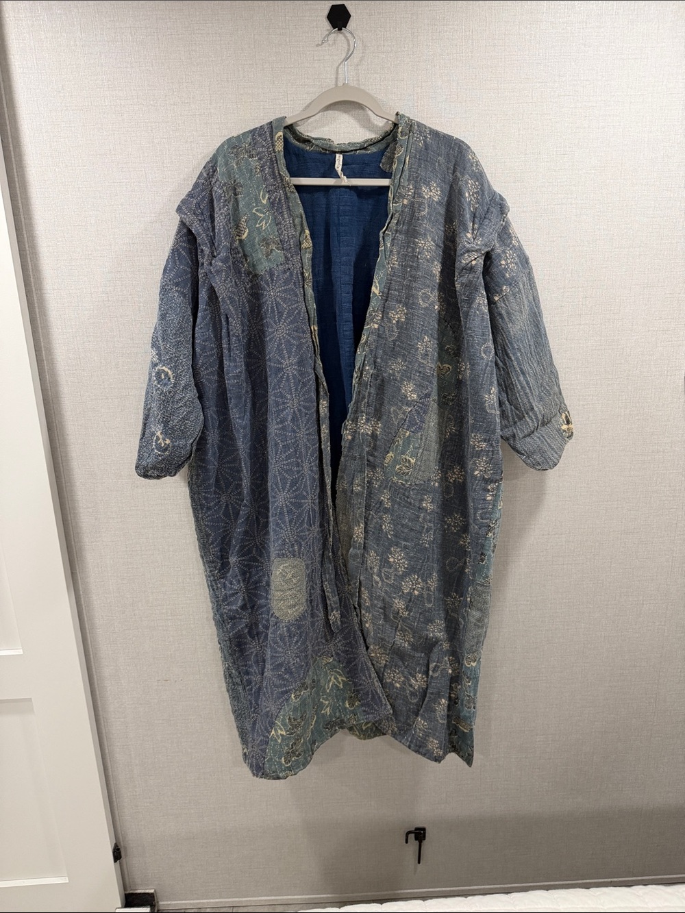 Magnolia Pearl Blue Patchwork Tie-Front Kimono - Picture 4 of 5